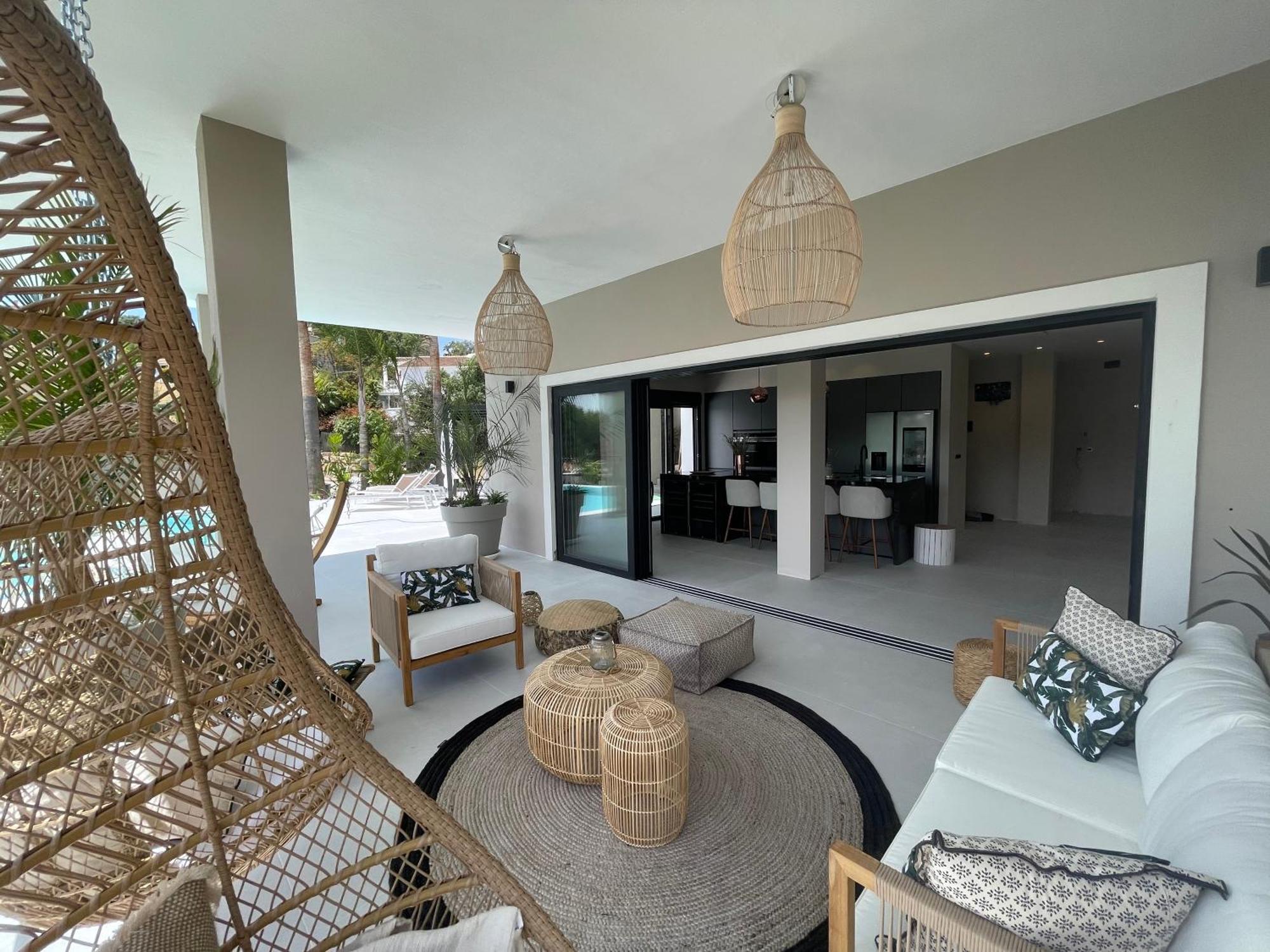 Ultimate Luxury Dream With 7 Bedrooms, Gym, And Infinity Pool Villa